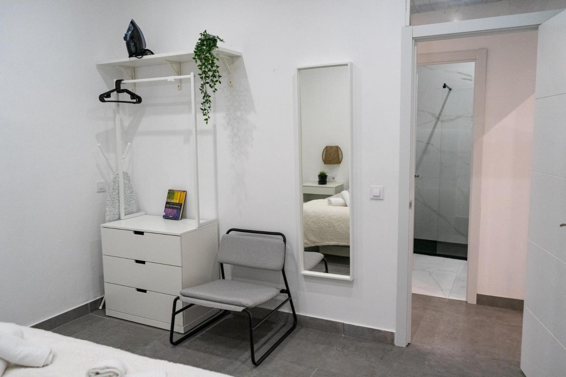 Stuning Next To The River - Sevillarooms Apartment *