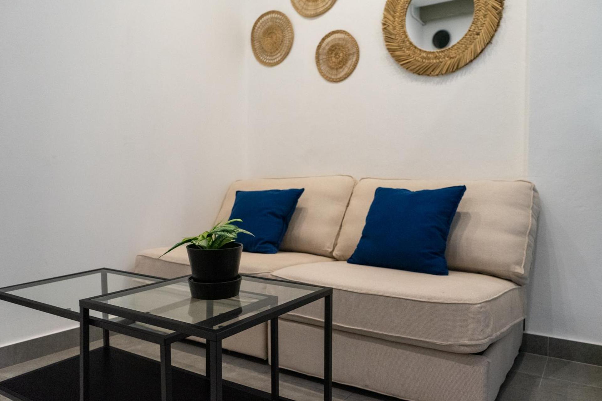Apartment Stuning Next To The River - Sevillarooms Seville