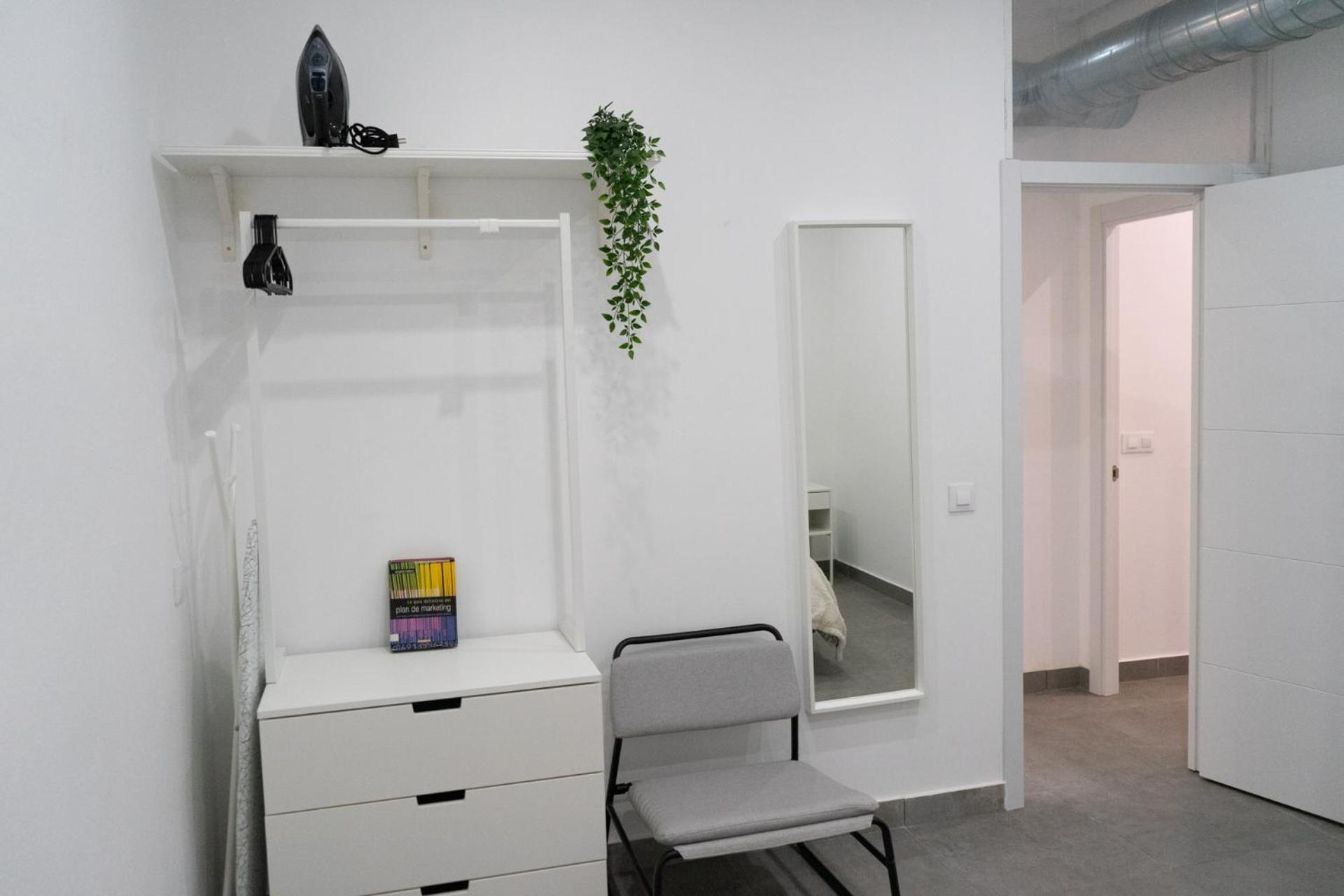Apartment Stuning Next To The River - Sevillarooms Seville