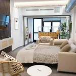 Stuning Apartment Next To The River - Sevillarooms